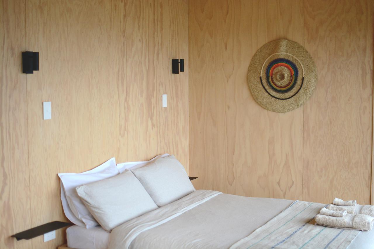 The Huts Bed & Breakfast Ahipara Exterior photo